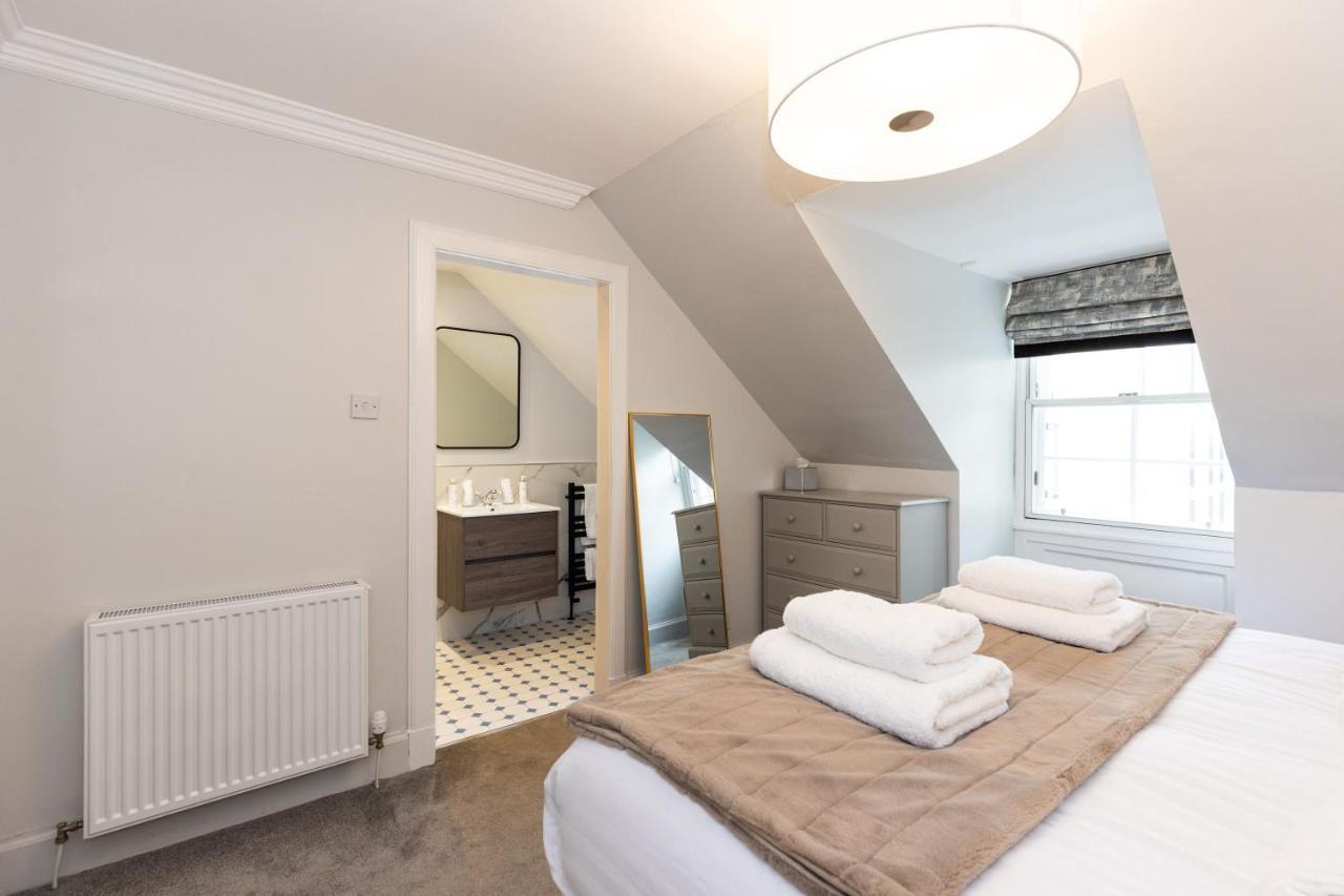 אדינבורו Righ Properties - Luxurious City Centre Three Bedroom Apartment מראה חיצוני תמונה