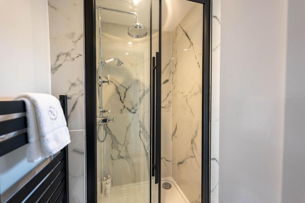 אדינבורו Righ Properties - Luxurious City Centre Three Bedroom Apartment מראה חיצוני תמונה